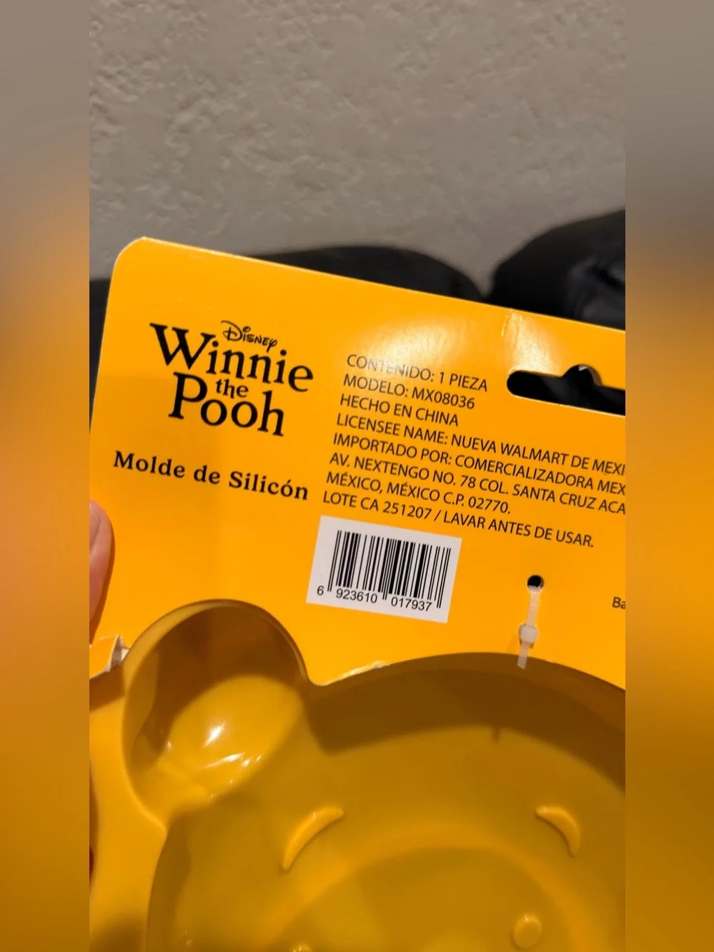 Disney Winnie the Pooh Yellow Silicone Baking Mold